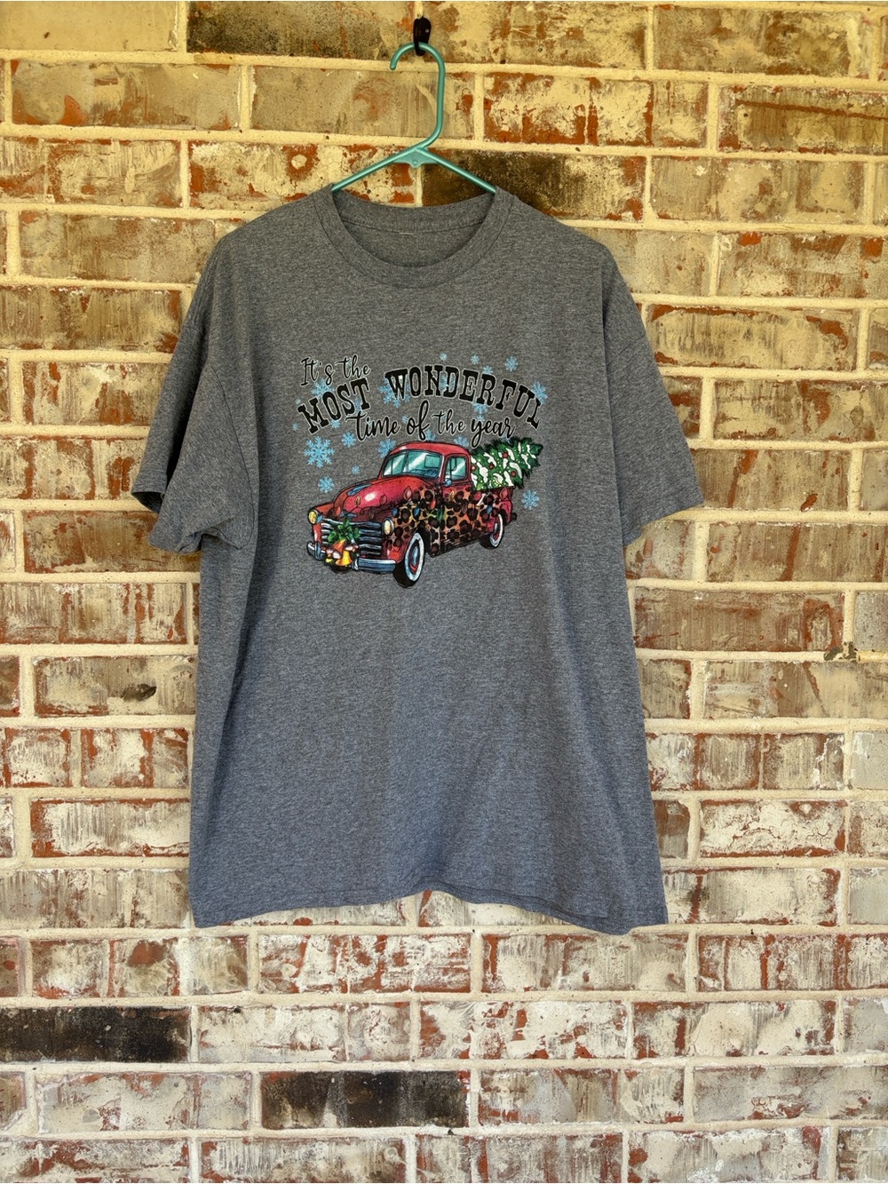 Men's Heather Gray Short-Sleeve Christmas Ted Truck‎ T-Shirt